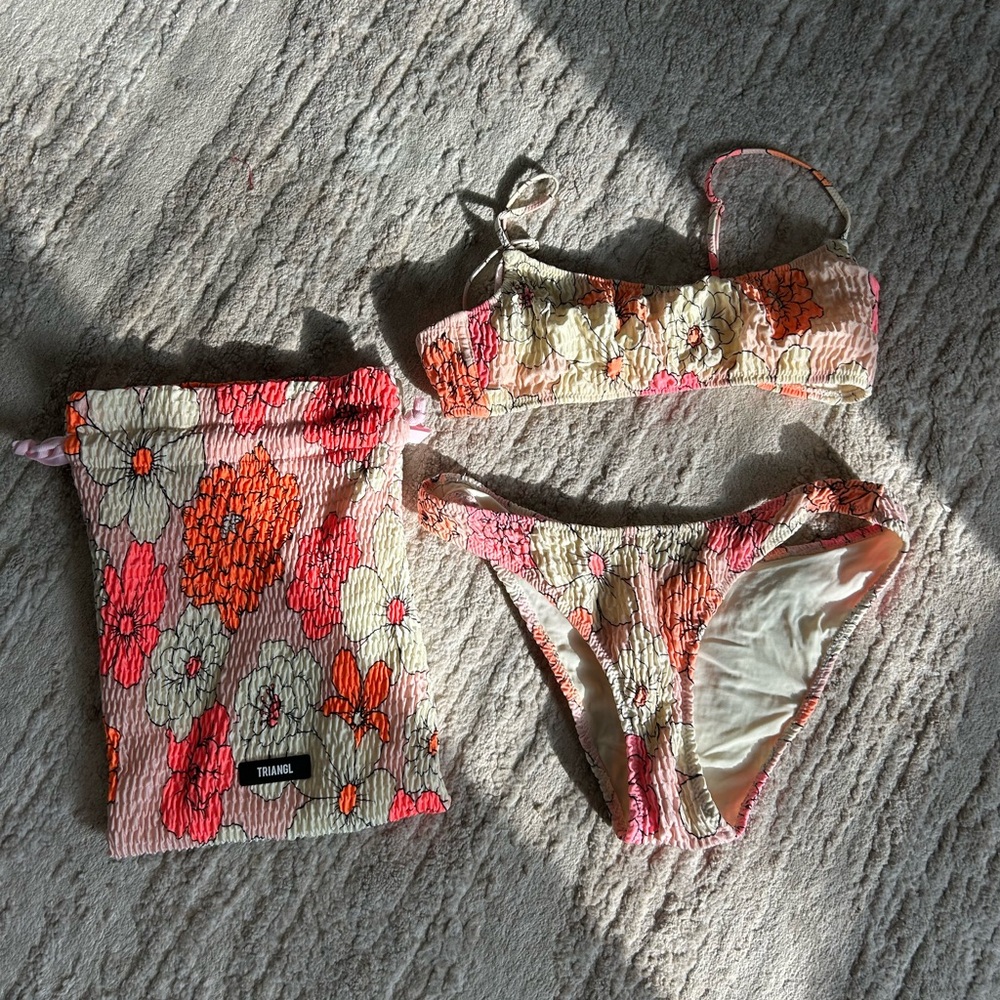 triangl bikini